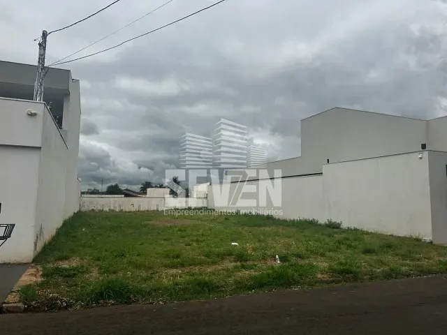 Terreno com 384m², à venda, no bairro Jardim Estoril em Bauru