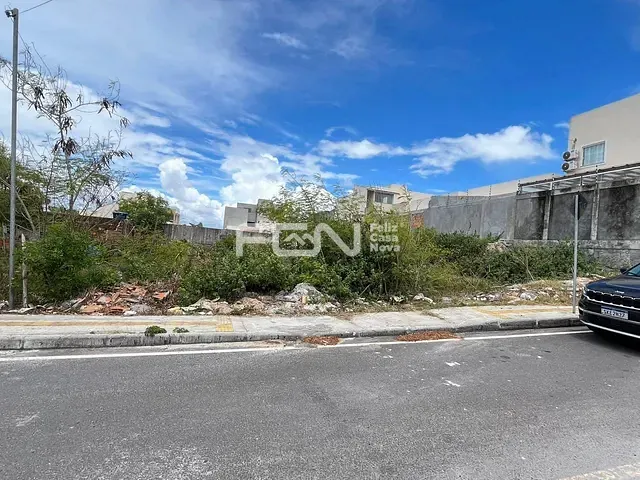 Terreno com 1000m², à venda, no bairro Flamengo em Salvador