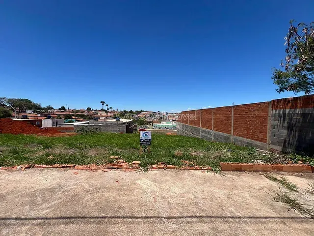 Terreno com 322m², à venda, no bairro Jardim Vila Rica em Santo Antônio de Posse