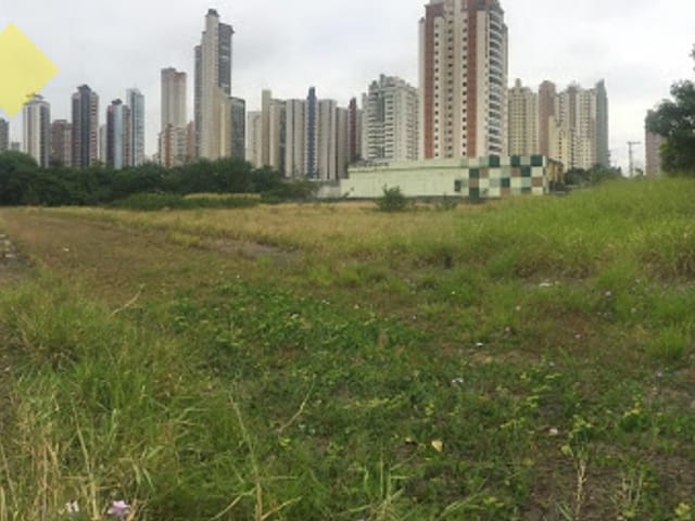 Foto do Terreno - Áreas em Jardim Anália Franco - São Paulo | Imobiliária Villela Imóveis