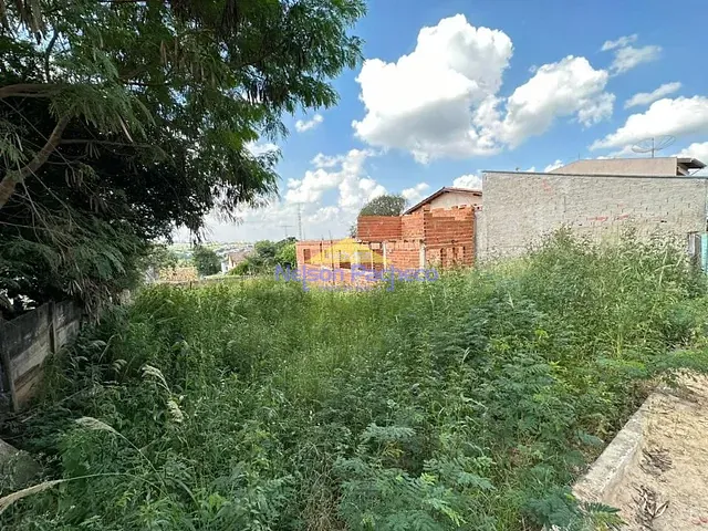 Terreno com 325m², à venda, no bairro Centro em Rafard