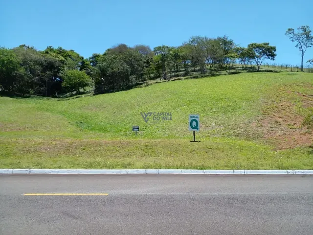 Terreno com 1200m², à venda, no bairro Zona Rural em Paraibuna