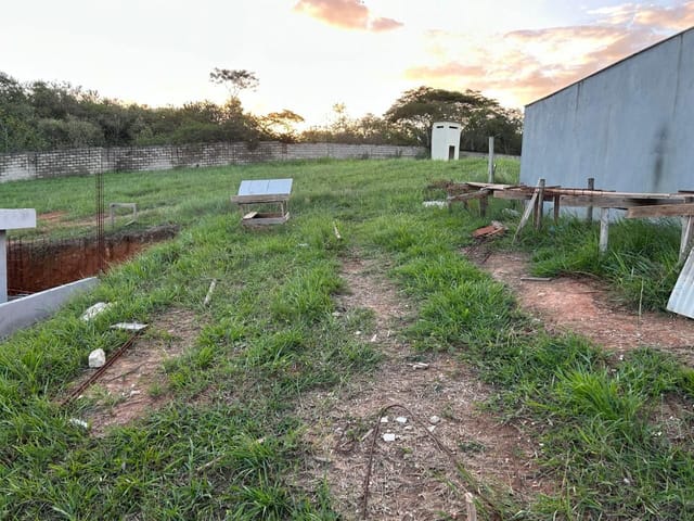 Terreno com 390m², à venda, no bairro Vale dos Cristais em Macaé