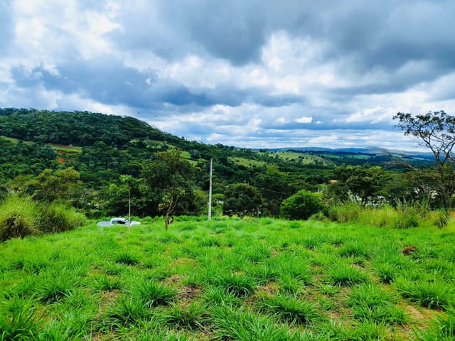 Terreno com 1000m², à venda, no bairro Residencial Poços em Lagoa Santa