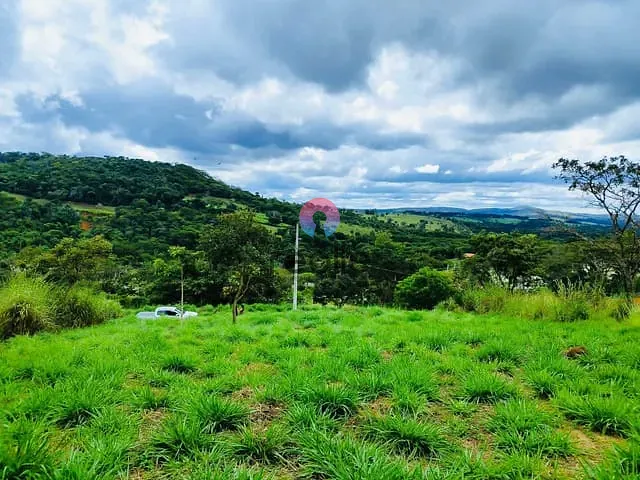 Terreno com 1000m², à venda, no bairro Residencial Poços em Lagoa Santa