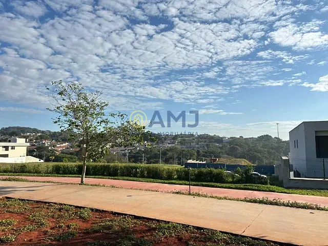 Terreno com 667m², à venda, no bairro Plateau d’Or Privilège em Goiânia