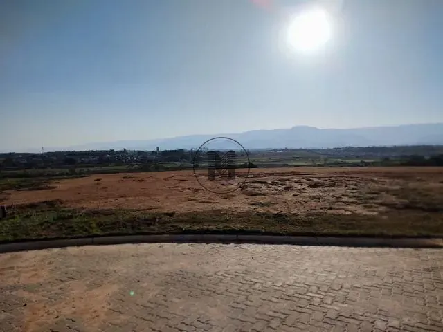 Terreno com 364m², à venda, no bairro Residencial Green Village em Guaratinguetá