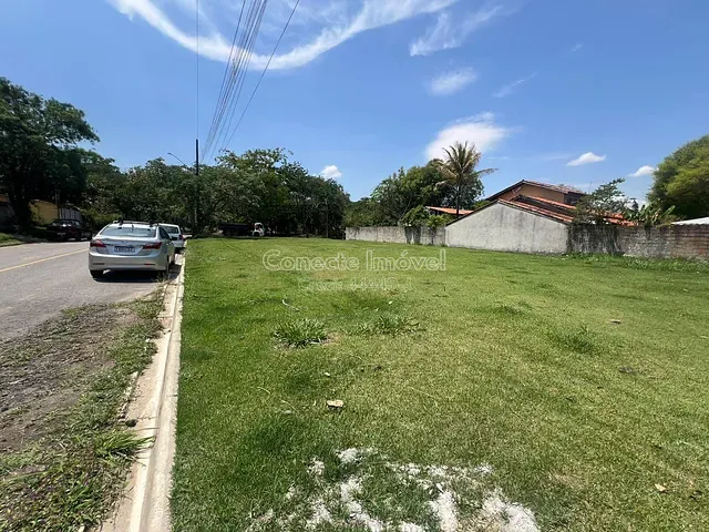 Terreno com 1141m², à venda, no bairro Chácaras Camanducaia em Holambra