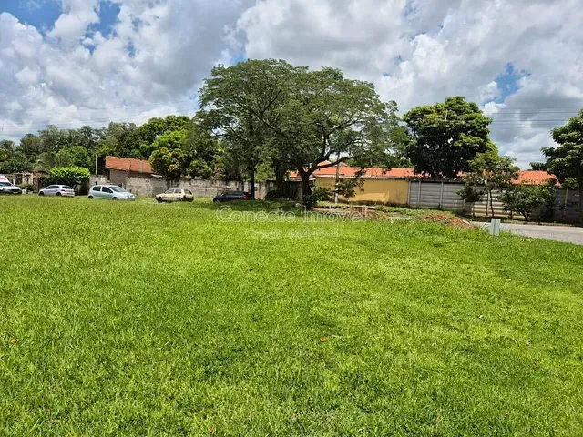 Terreno com 1141m², à venda, no bairro Chácaras Camanducaia em Holambra