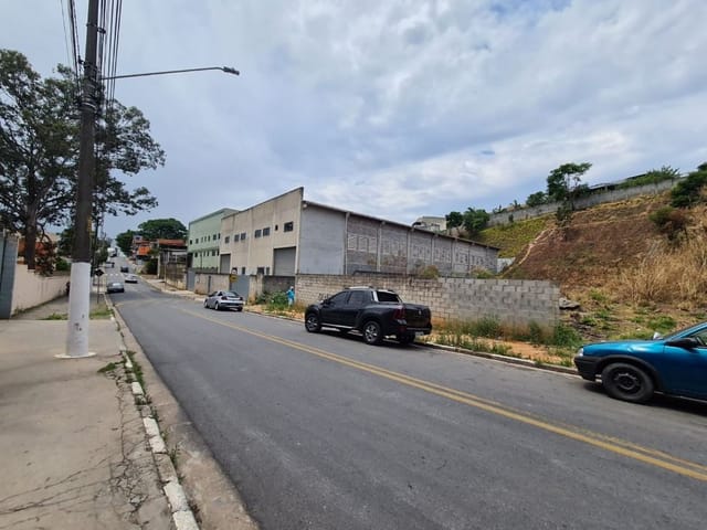 Terreno com 2170m², à venda ou para alugar, no bairro Recanto Silvestre (Fazendinha) em Santana de Parnaíba