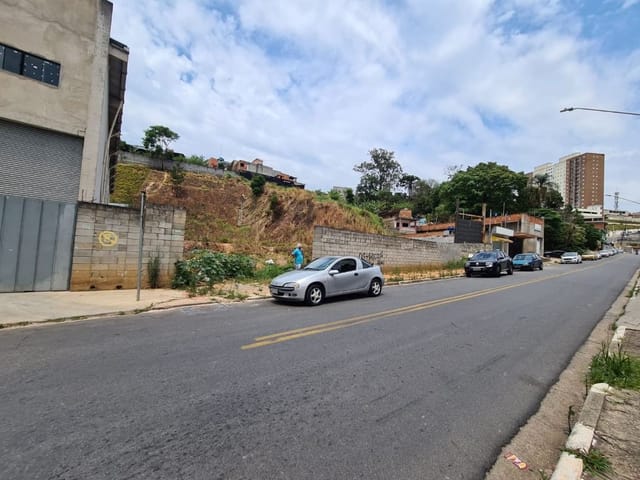 Terreno com 2170m², à venda ou para alugar, no bairro Recanto Silvestre (Fazendinha) em Santana de Parnaíba
