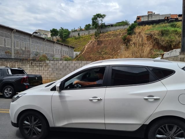 Terreno com 2170m², à venda ou para alugar, no bairro Recanto Silvestre (Fazendinha) em Santana de Parnaíba