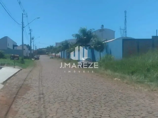 Terreno com 1200m², à venda, no bairro Parque Industrial das Confecções Danilo Berté em Apucarana