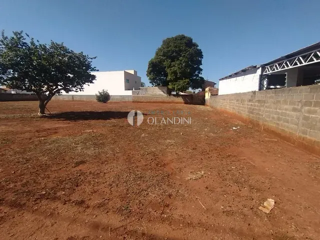 Terreno com 2036m², à venda, no bairro Centro em Artur Nogueira