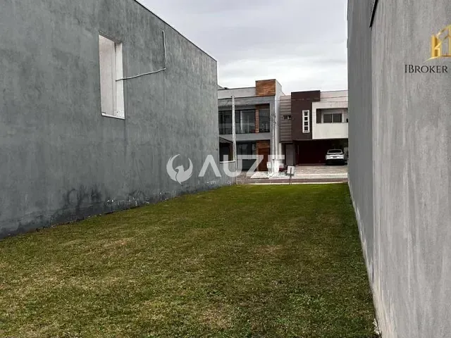 Terreno com 212m², à venda, no bairro Uberaba em Curitiba