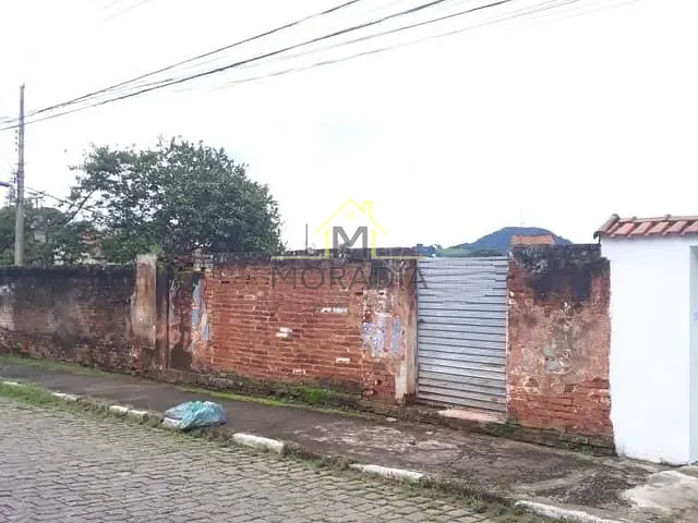 Terreno com 459m², à venda, no bairro Guaxupe em Guaxupé