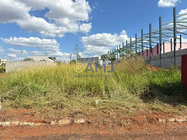 Terreno com 300m², à venda, no bairro Setor Faiçalville em Goiânia