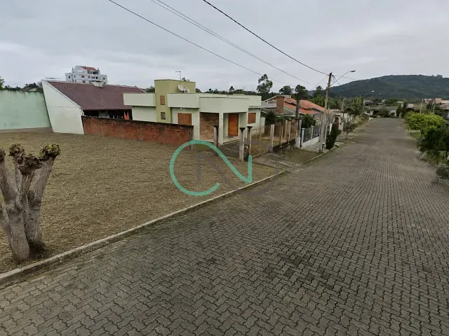 Terreno com 300m², à venda, no bairro Oeste em Sapiranga