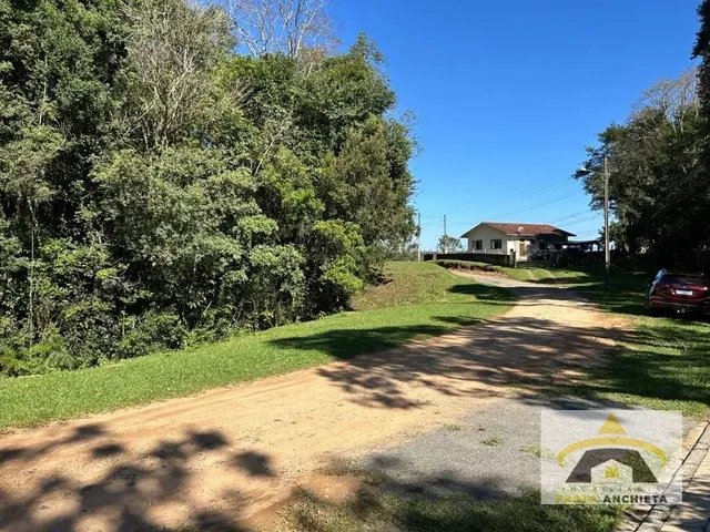 Terreno à venda, no bairro Ferraria em Campo Largo