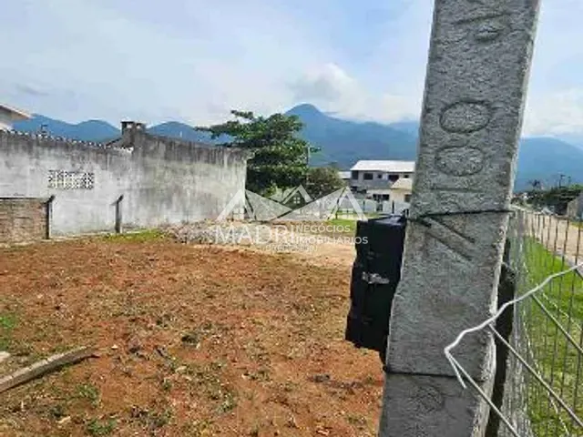 Terreno com 312m², à venda, no bairro Praia de Fora em Palhoça