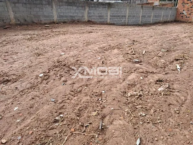 Terreno com 250m², à venda, no bairro Dos Pereiras em Jarinu