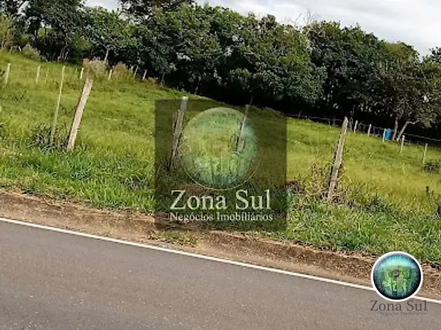 Terreno com 1500m², à venda, no bairro Bairro do Cercado em Araçoiaba da Serra