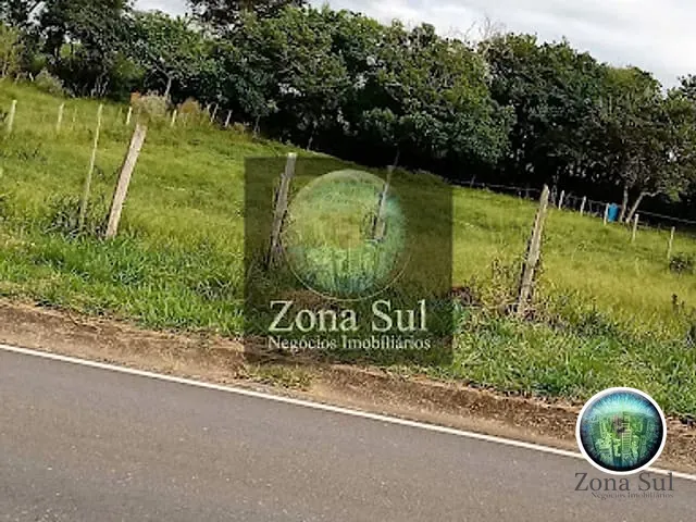 Terreno com 1500m², à venda, no bairro Bairro do Cercado em Araçoiaba da Serra