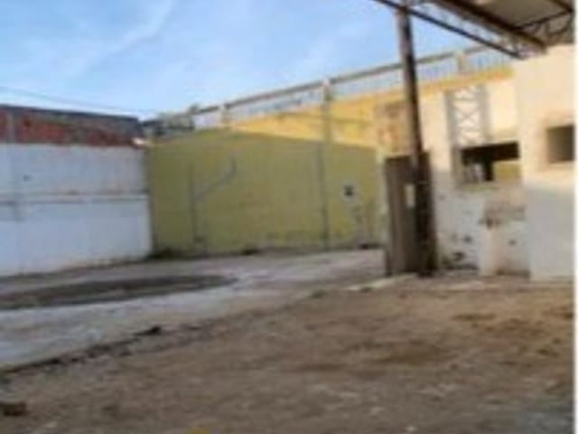 Terreno com 650m², à venda ou para alugar, no bairro Parque Jóquei Club em Campos dos Goytacazes