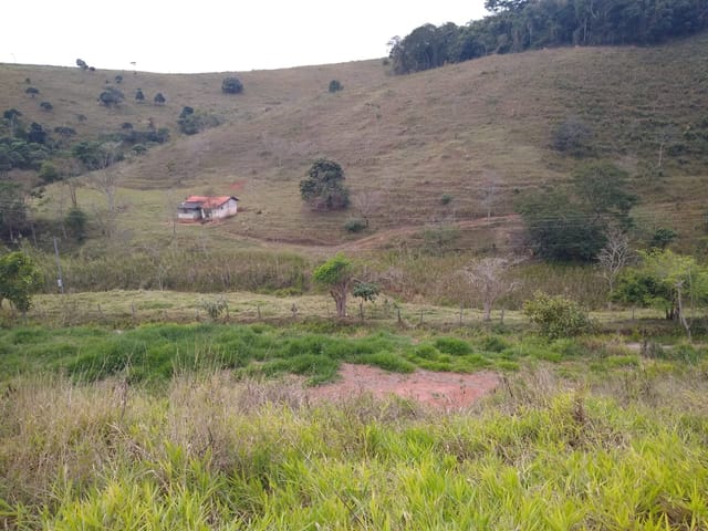 Terreno com 2000m², à venda, no bairro Sete Voltas em Taubaté