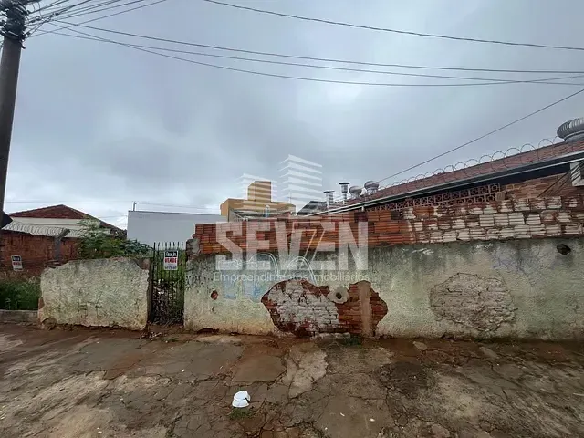 Terreno com 242m², à venda, no bairro Vila Souto em Bauru