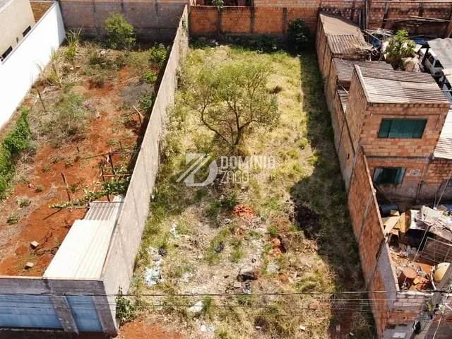 Terreno com 250m², à venda, no bairro Jardim Itália em Uberaba