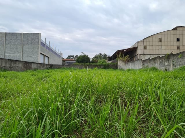 Terreno com 1200m², para alugar, no bairro Chácara do Solar I (Fazendinha) em Santana de Parnaíba