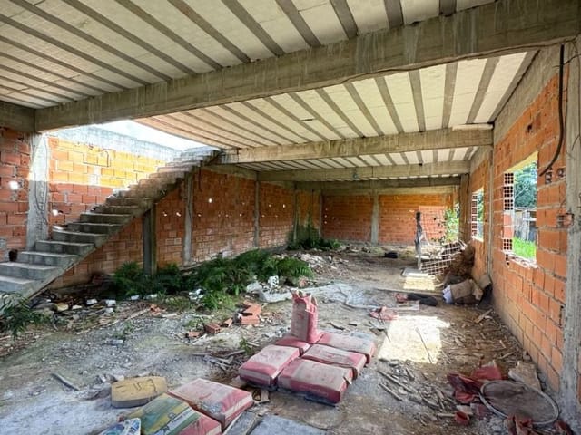 Terreno com 576m², à venda, no bairro Mar do Norte em Rio das Ostras