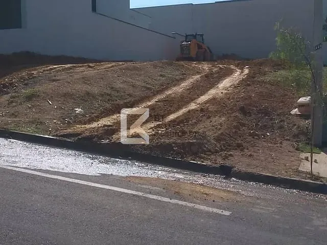 Terreno com 381m², à venda, no bairro Jardins Di Roma em Indaiatuba