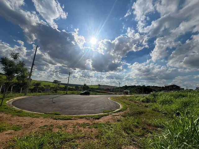 Terreno com 282m², à venda, no bairro Colinas do Castelo em Jaguariúna