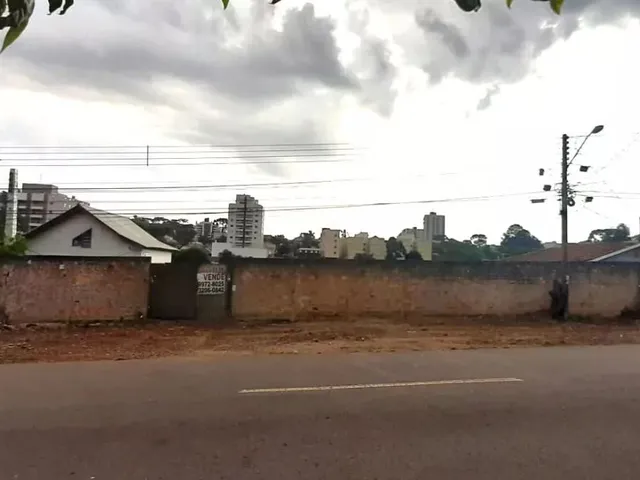 Terreno à venda, no bairro Tingui em Curitiba
