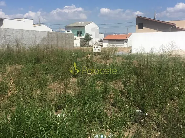 Terreno com 206m², à venda, no bairro Parque das Palmeiras em Pindamonhangaba
