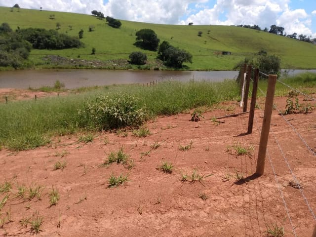 Terreno com 500m², à venda, no bairro Pista em Cambuí