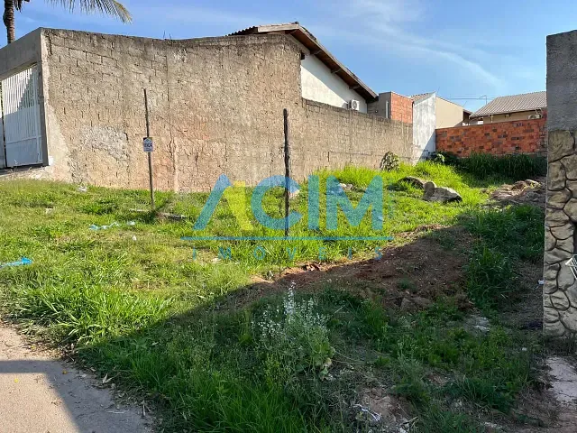 Terreno com 250m², à venda, no bairro Nova Jaguariúna III em Jaguariúna