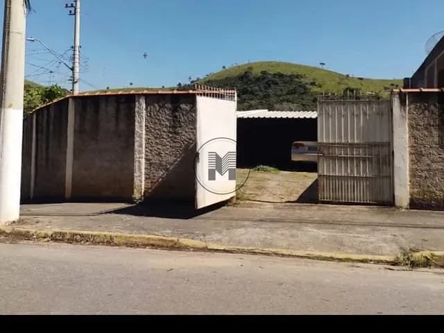 Terreno com 255m², à venda, no bairro Centro em Guaratinguetá