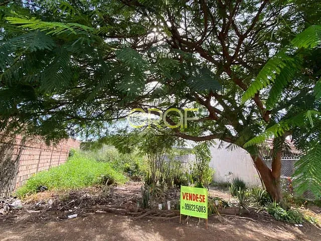 Terreno com 420m², à venda, no bairro Centro em Formosa