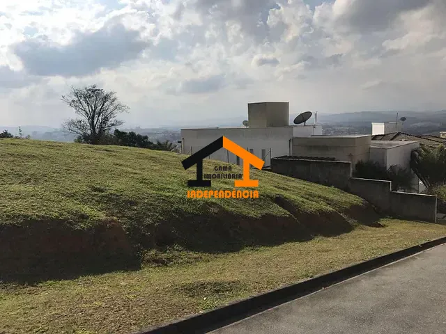 Terreno com 450m², à venda, no bairro Residencial Fazenda Serrinha em Itatiba