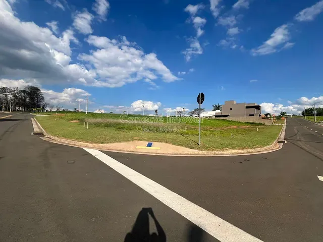 Terreno com 313m², à venda, no bairro Colinas do Castelo em Jaguariúna