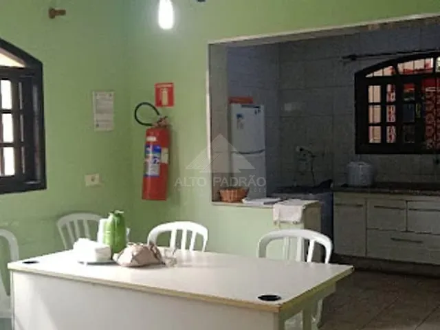 Terreno com 658m², à venda, no bairro Vila Albano em Rio Grande da Serra
