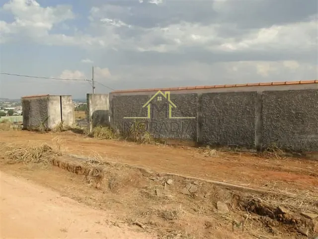 Terreno com 997m², à venda, no bairro Cala A Boca em Guaxupé