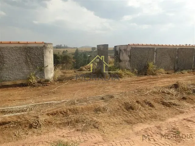 Terreno com 997m², à venda, no bairro Cala A Boca em Guaxupé