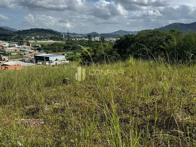 Terreno com 300m², à venda, no bairro Rio Pequeno em Itapema