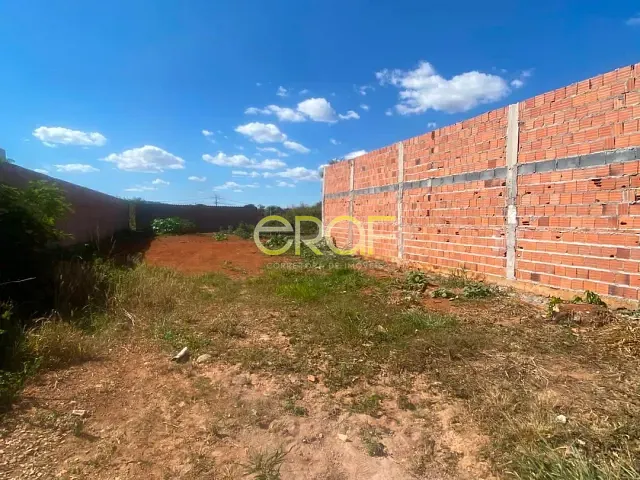 Terreno com 300m², à venda, no bairro Setor Bela Vista em Formosa