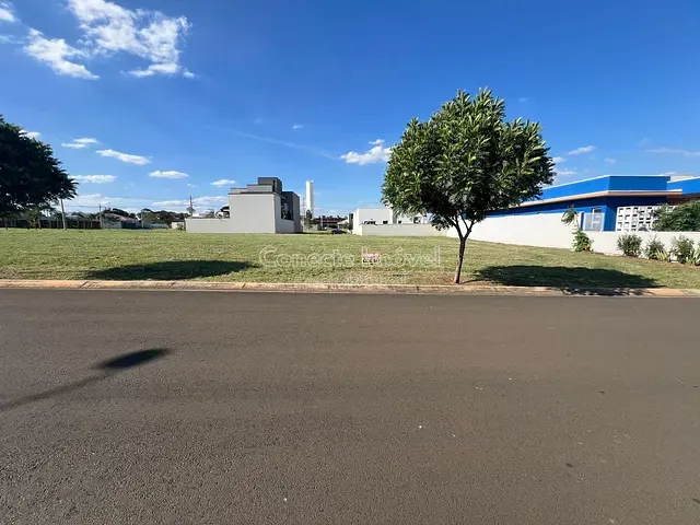 Terreno com 360m², à venda, no bairro Residencial Portal do Sol em Holambra
