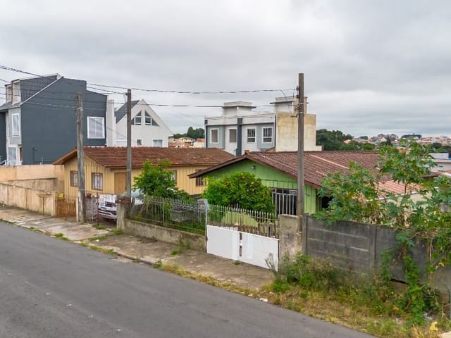 Terreno à venda, no bairro Bairro Alto em Curitiba